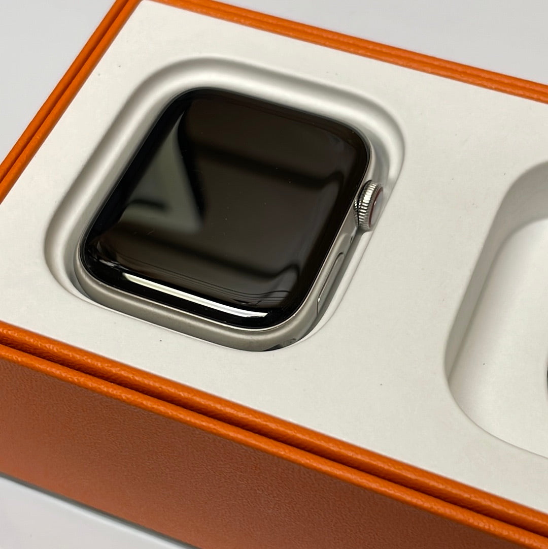 Apple Watch Series 4 Hermès 44mm GPS + Cellular Stainless Steel Silver Very Good Condition REF#015505040