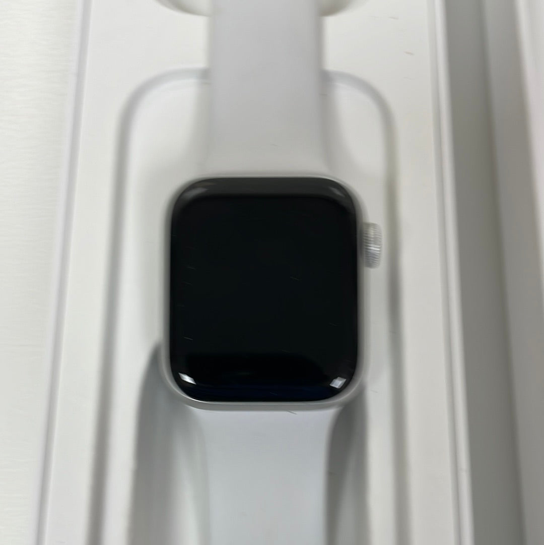 Apple Watch SE GPS Alum 40mm Silver Good Condition REF#53489