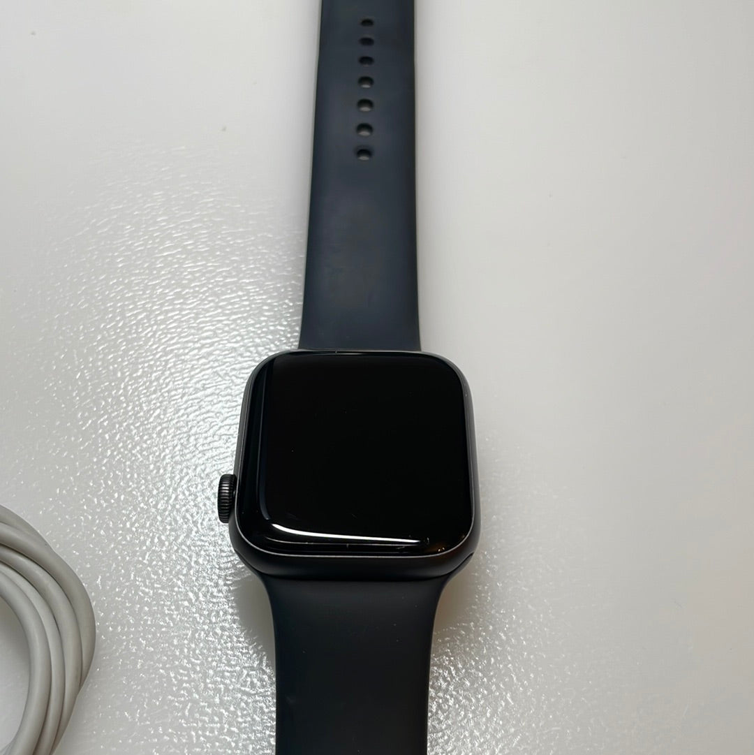 Apple Watch Series 5 Aluminium 44MM GPS Space Grey Very Good Condition REF#54255