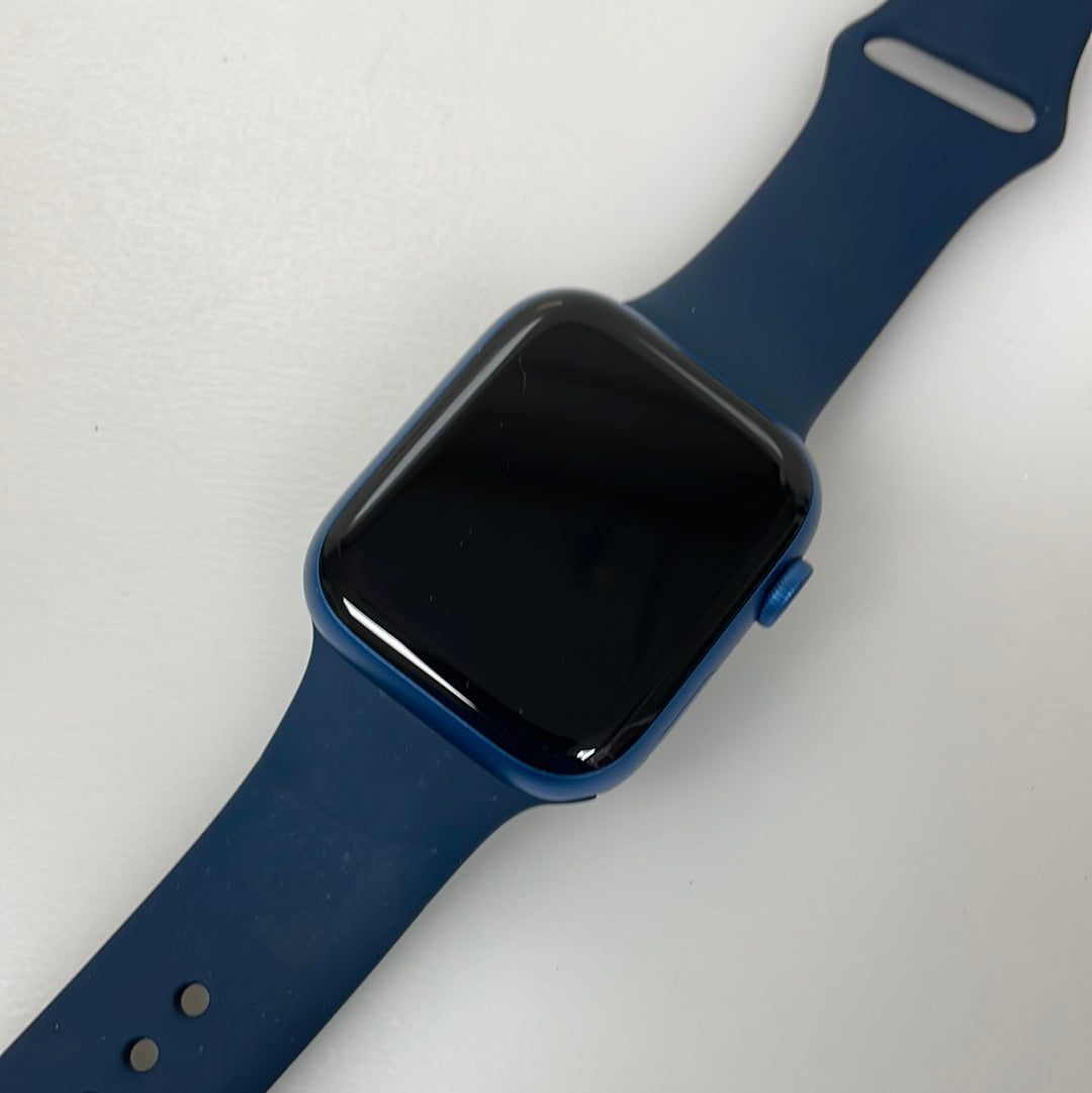 Apple Watch Series 7 GPS Alum 45MM Blue Very Good Condition REF#ST1354