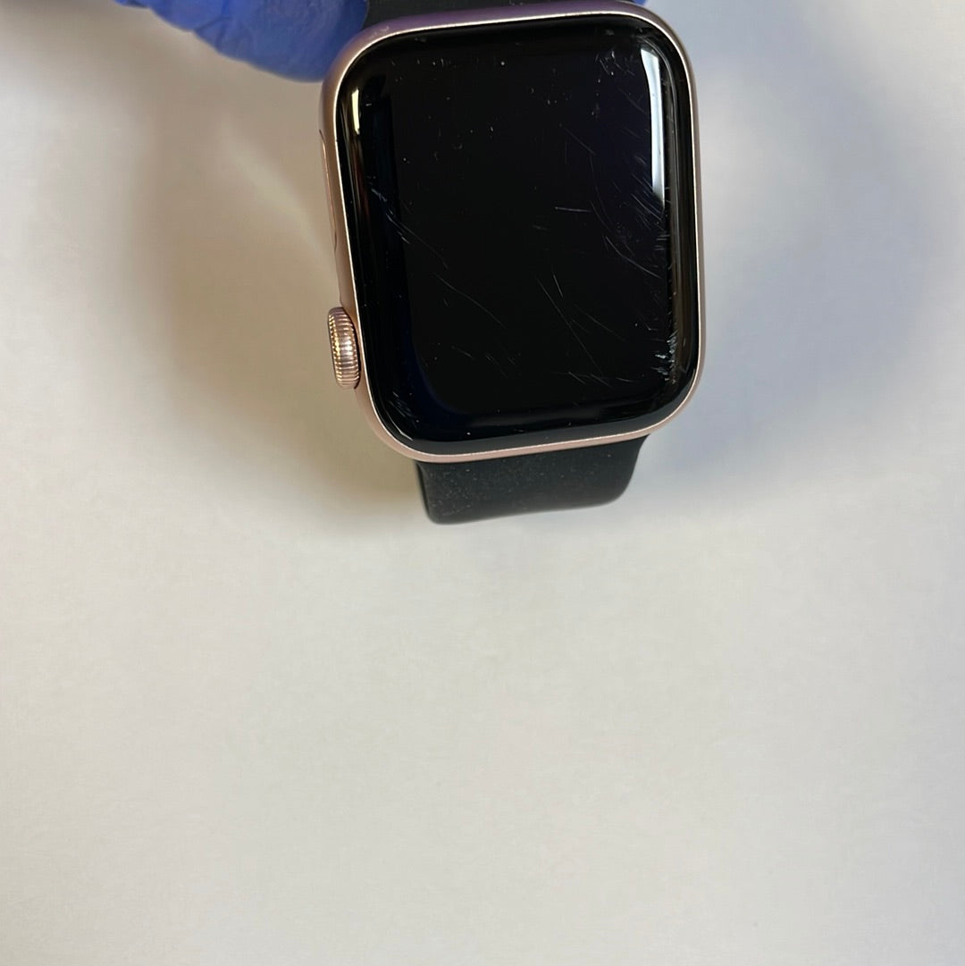 Apple Watch Series 4 GPS Aluminium 40mm (4th Gen) REF # 45020